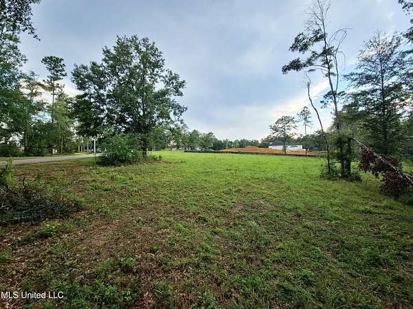 1.4 Acres of Residential Land for Sale in Gulfport, Mississippi