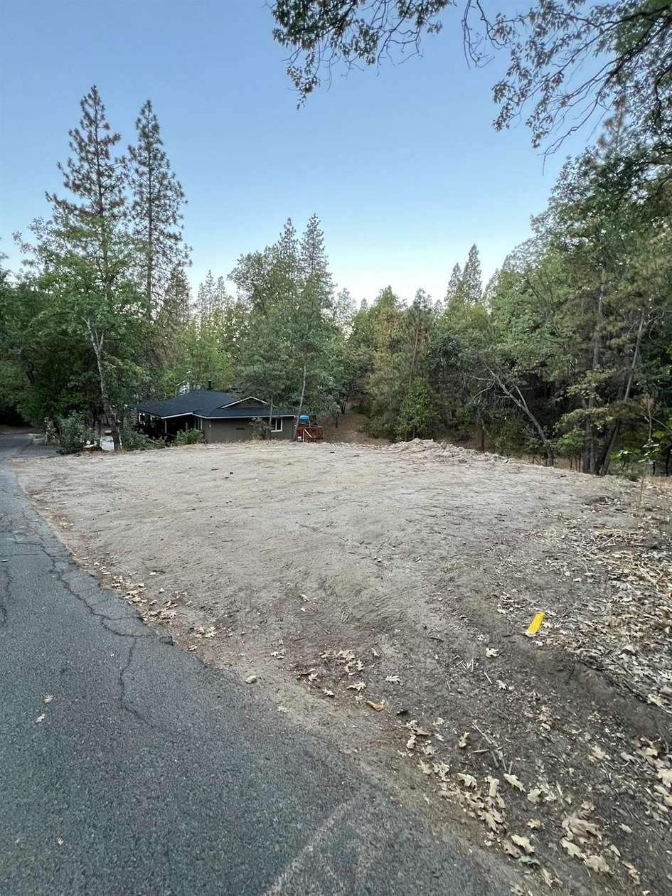 0.23 Acres of Residential Land for Sale in Bass Lake, California