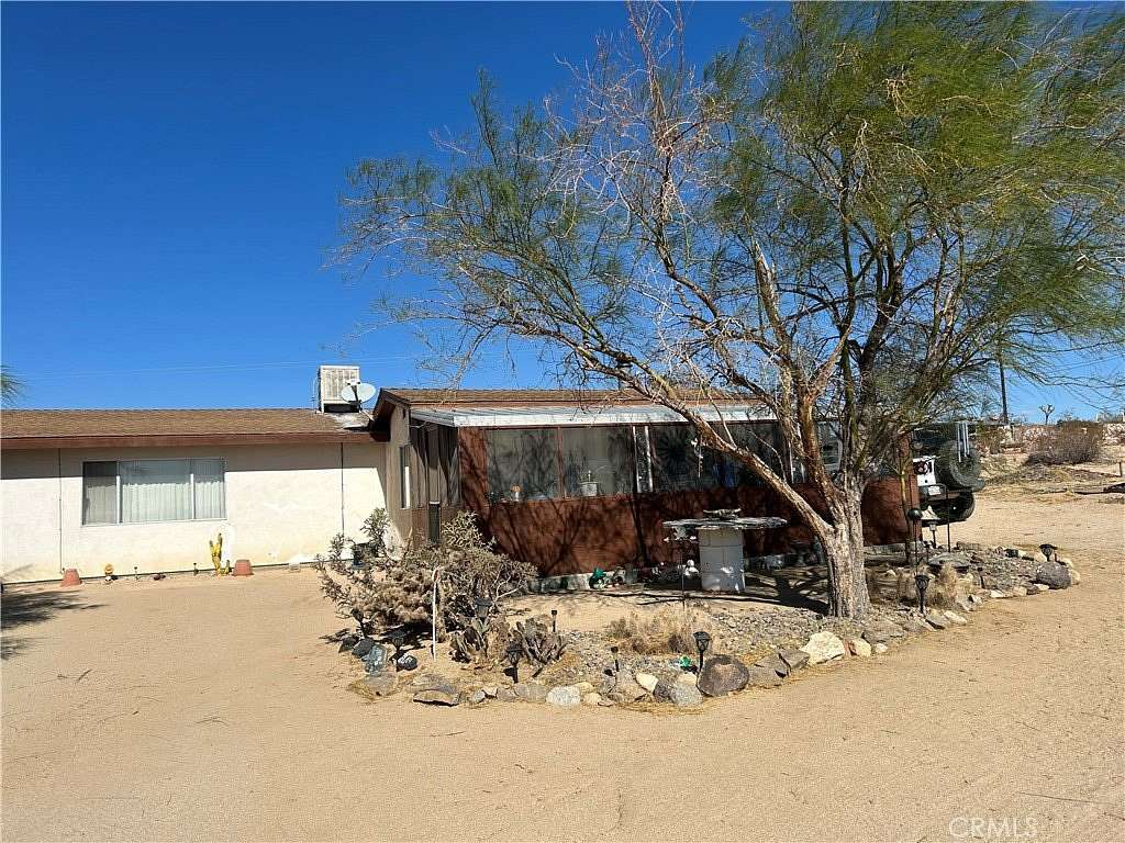 5 Acres of Residential Land with Home for Sale in Joshua Tree, California