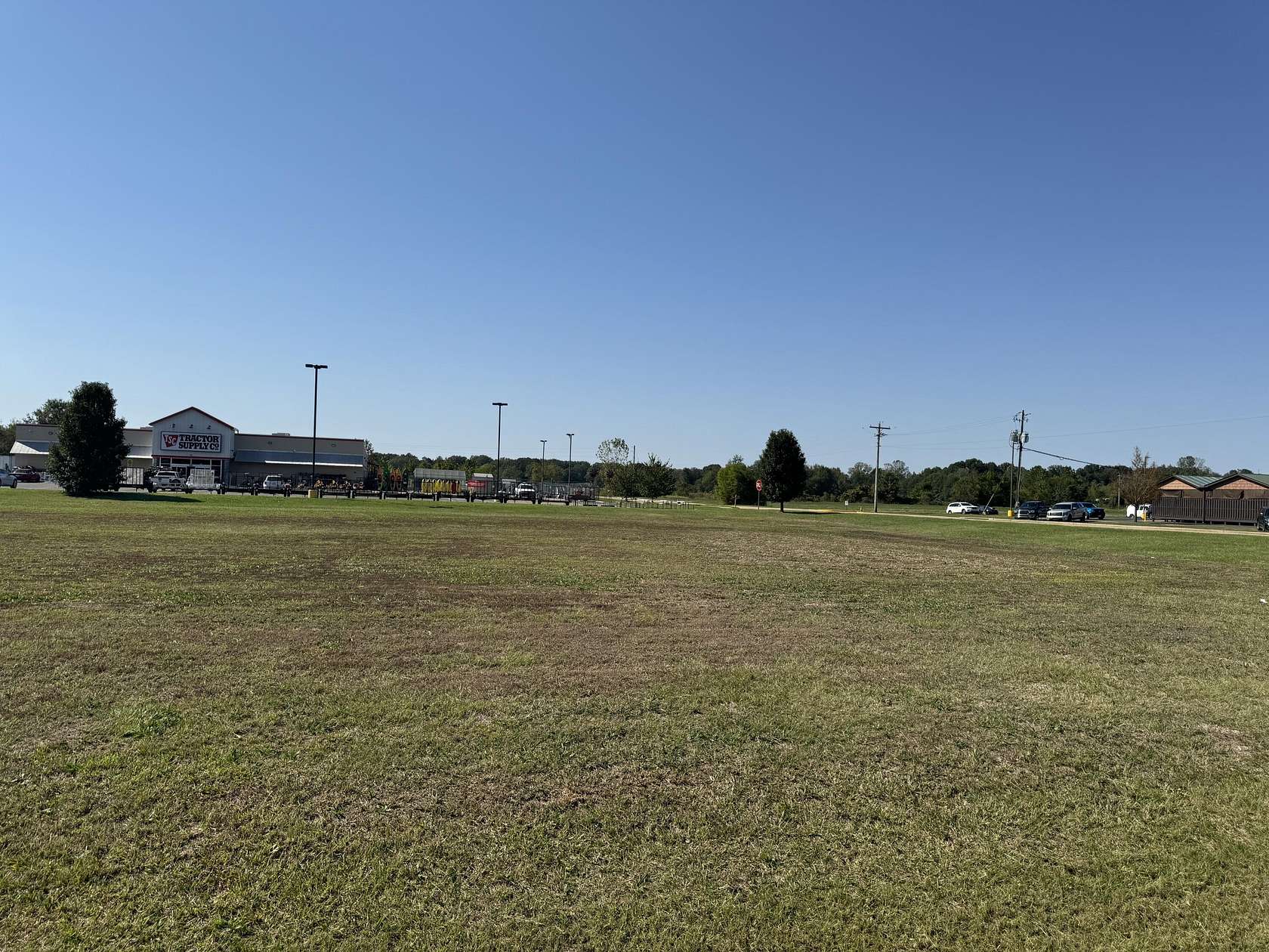 0.75 Acres of Mixed-Use Land for Sale in New Albany, Mississippi