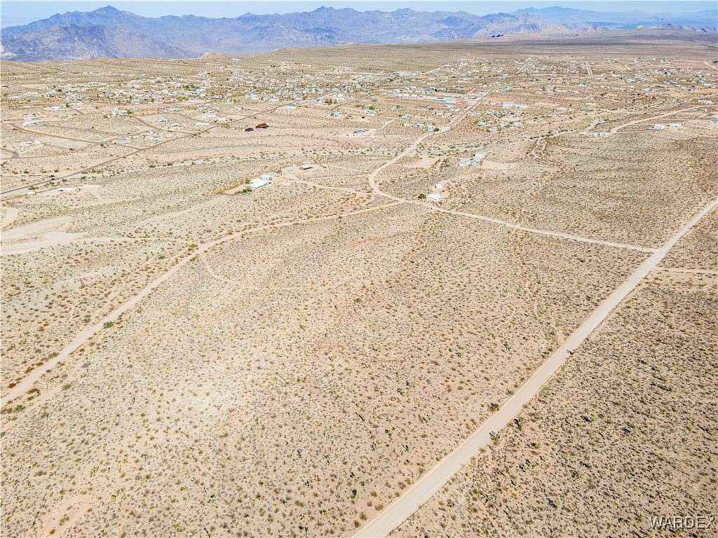 13.359 Acres of Land for Sale in Meadview, Arizona