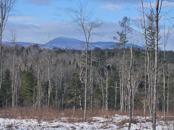 2.25 Acres of Residential Land for Sale in Farmington, Maine