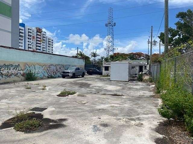 0.16 Acres of Commercial Land for Sale in Miami, Florida