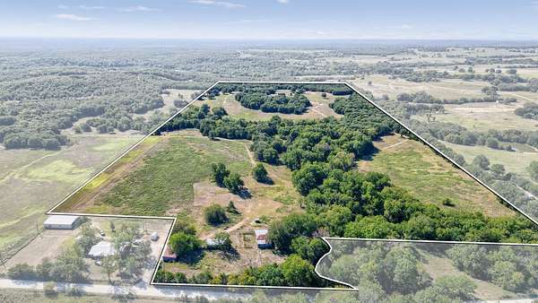 68.1 Acres of Agricultural Land for Sale in Callisburg, Texas
