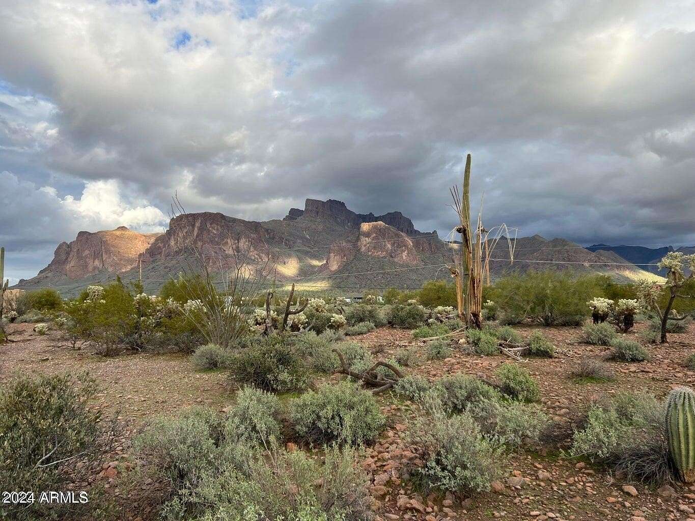 1.25 Acres of Land for Sale in Apache Junction, Arizona