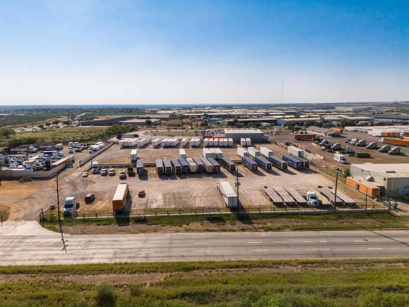 2 Acres of Commercial Land for Lease in Laredo, Texas