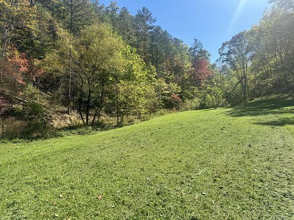 3.25 Acres of Residential Land for Sale in Annville, Kentucky