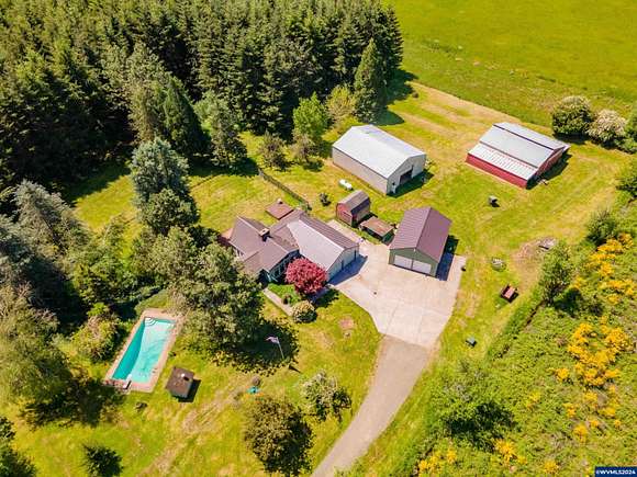 41.07 Acres of Agricultural Land with Home for Sale in Lebanon, Oregon