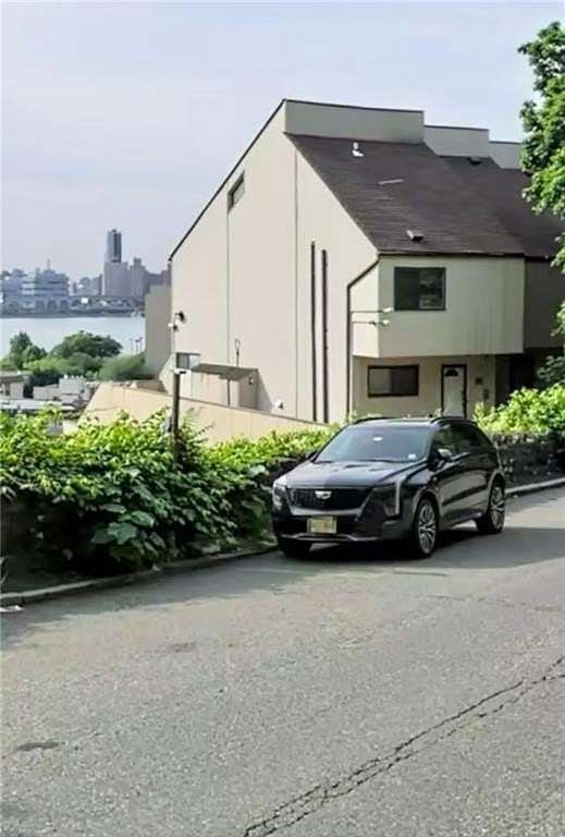 0.06 Acres of Residential Land for Sale in Bronx, New York