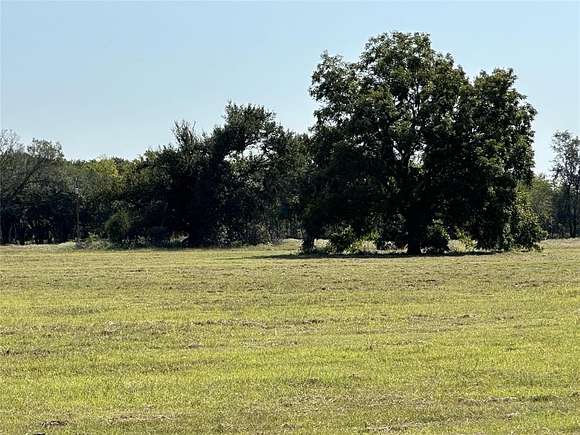 1.05 Acres of Residential Land for Sale in Kaufman, Texas