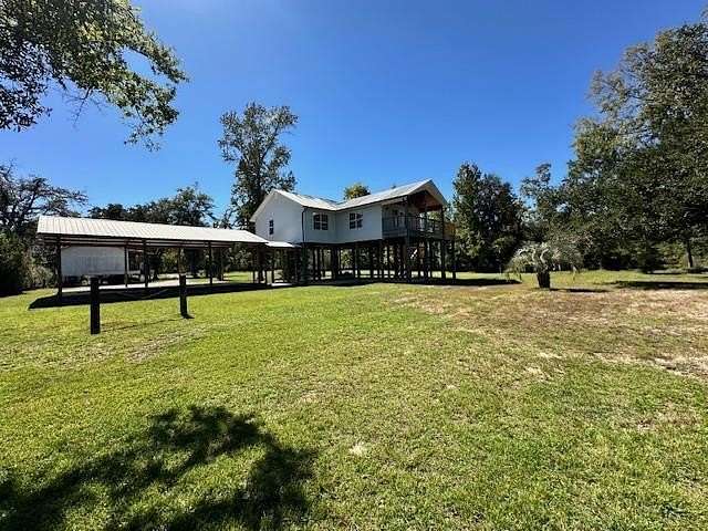 2.19 Acres of Residential Land with Home for Sale in Marianna, Florida