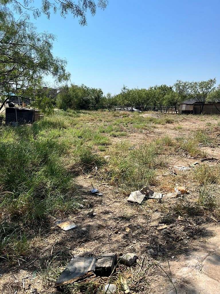 0.307 Acres of Residential Land for Sale in Eagle Pass, Texas