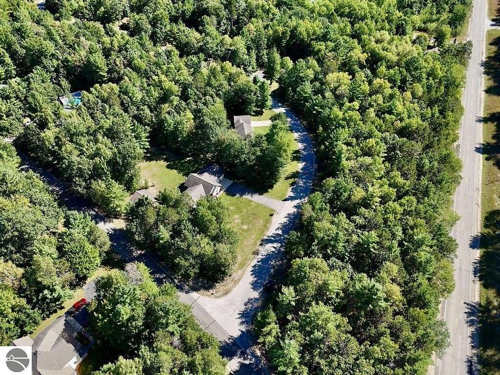 1 Acre of Residential Land for Sale in Kalkaska, Michigan