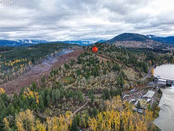 33.83 Acres of Recreational Land for Sale in Lowell, Oregon