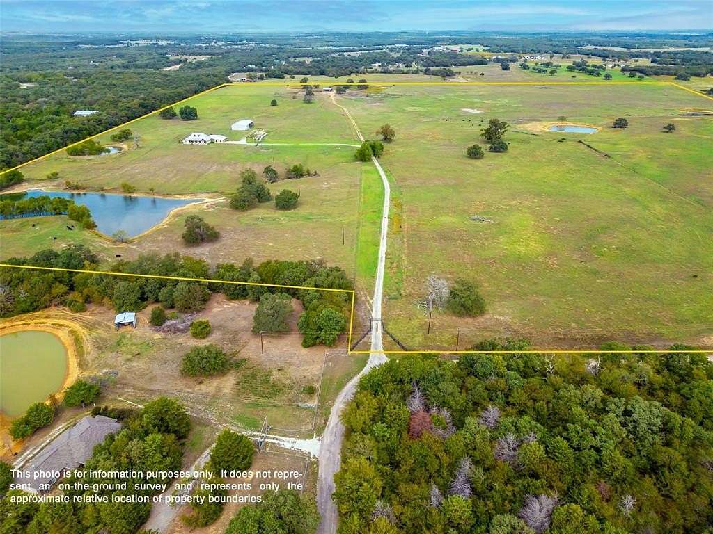 158.42 Acres of Agricultural Land with Home for Sale in Valley View, Texas