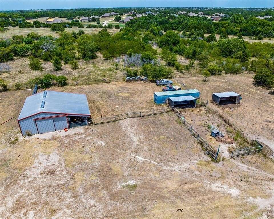 28.919 Acres of Land for Sale in Waxahachie, Texas