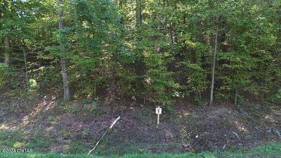 8 Acres of Residential Land for Sale in Camden, Tennessee