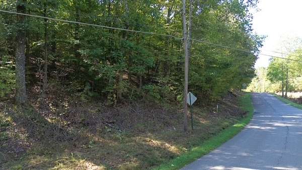 10.4 Acres of Land for Sale in Camden, Tennessee