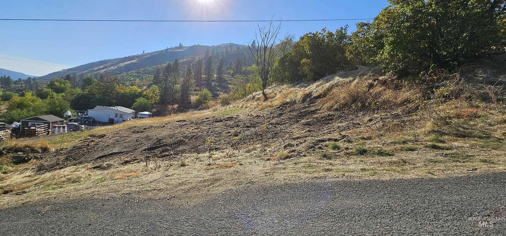 0.19 Acres of Land for Sale in Juliaetta, Idaho