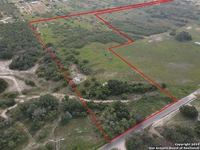 19.34 Acres of Mixed-Use Land for Sale in Poteet, Texas