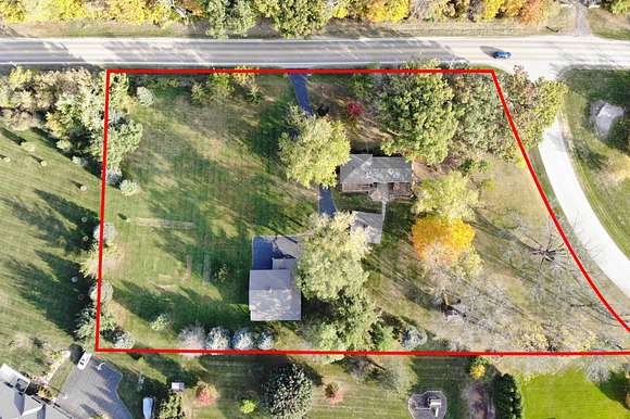 2.48 Acres of Residential Land with Home for Sale in Belvidere, Illinois