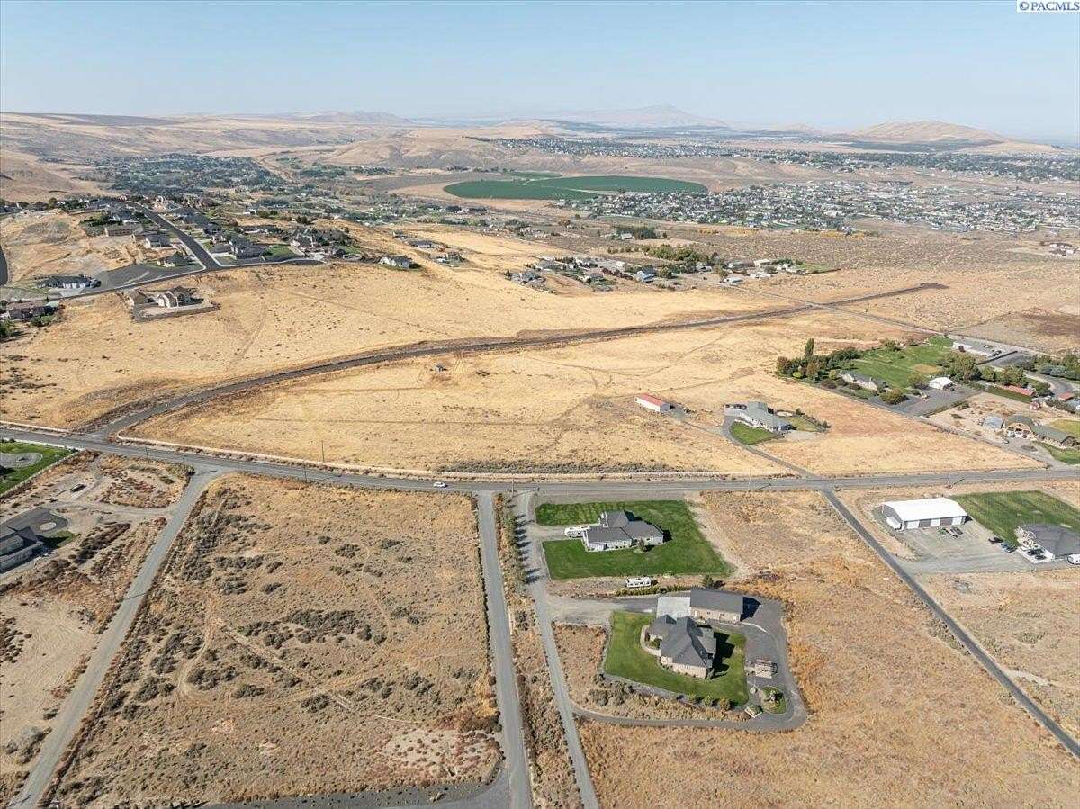 5 Acres of Residential Land for Sale in Kennewick, Washington