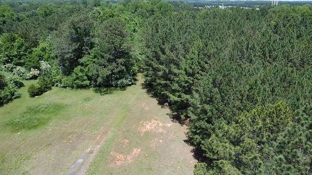 32 Acres of Recreational Land with Home for Sale in Abbeville, South Carolina