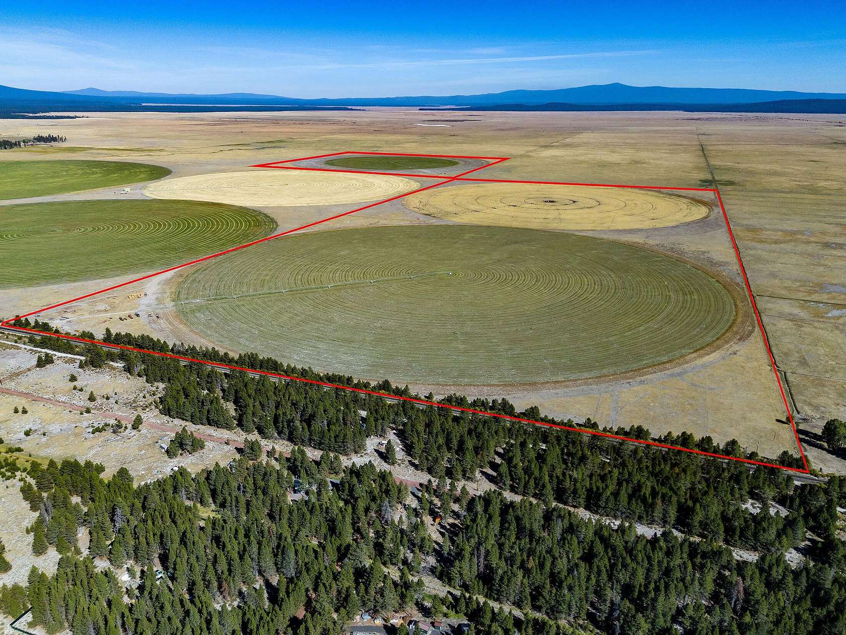 466.86 Acres of Agricultural Land for Sale in Chiloquin, Oregon