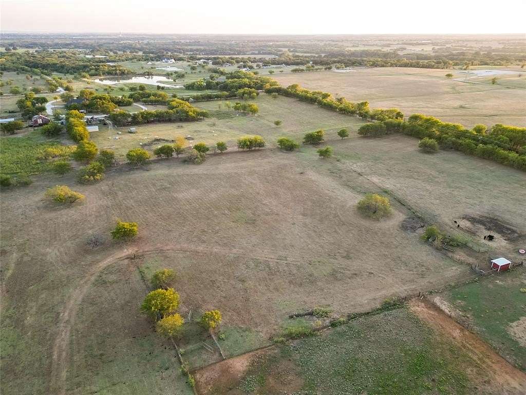 31.434 Acres of Land for Sale in Justin, Texas