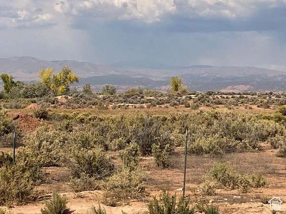 8 Acres of Residential Land for Sale in Lapoint, Utah