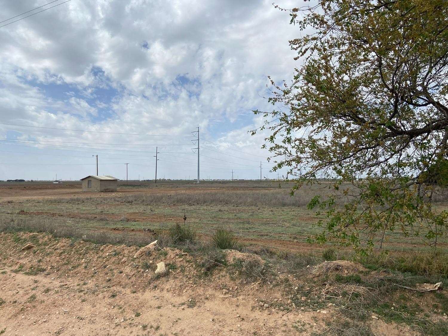 2 Acres of Land for Sale in Lubbock, Texas