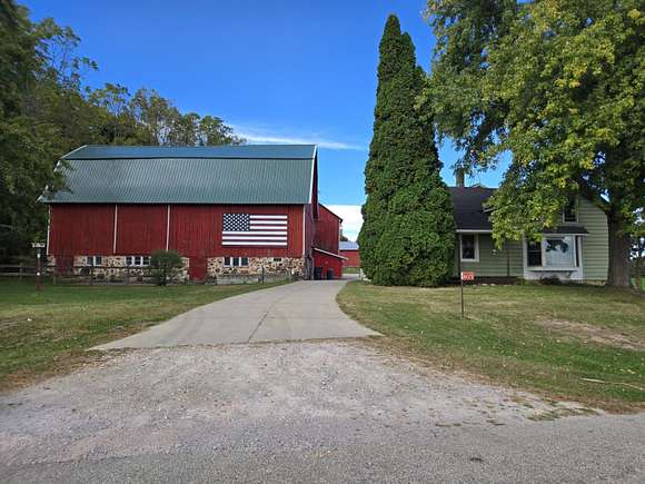 2.18 Acres of Residential Land with Home for Sale in Jefferson, Wisconsin