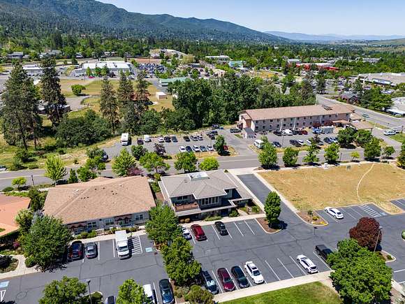 0.14 Acres of Commercial Land for Sale in Ashland, Oregon