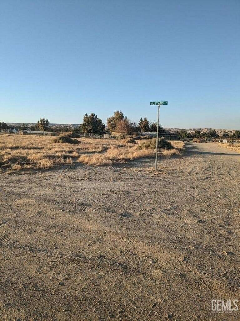 1 Acre of Residential Land for Sale in Taft, California