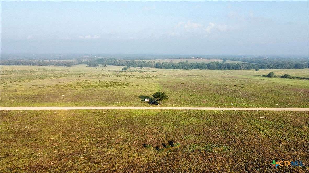 10 Acres of Residential Land for Sale in Seguin, Texas