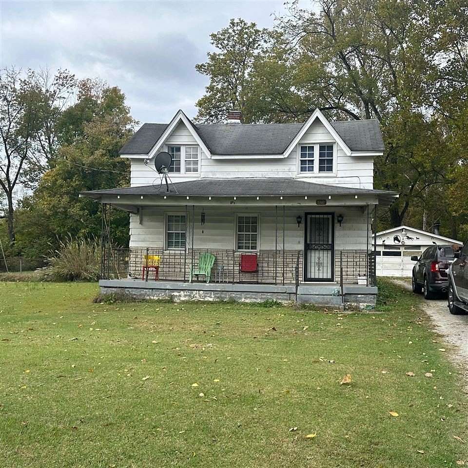 2.66 Acres of Residential Land with Home for Sale in Louisville, Kentucky