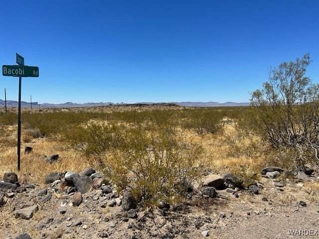 11.2 Acres of Land for Sale in Golden Valley, Arizona
