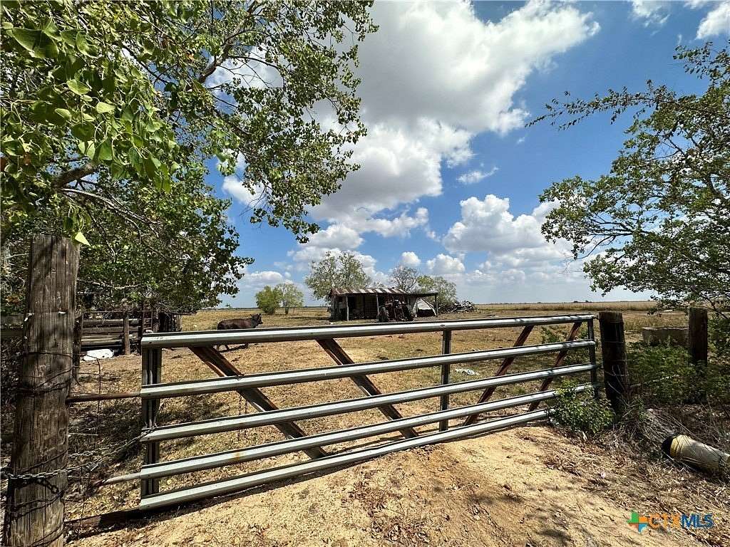 17.6 Acres of Recreational Land for Sale in Ganado, Texas