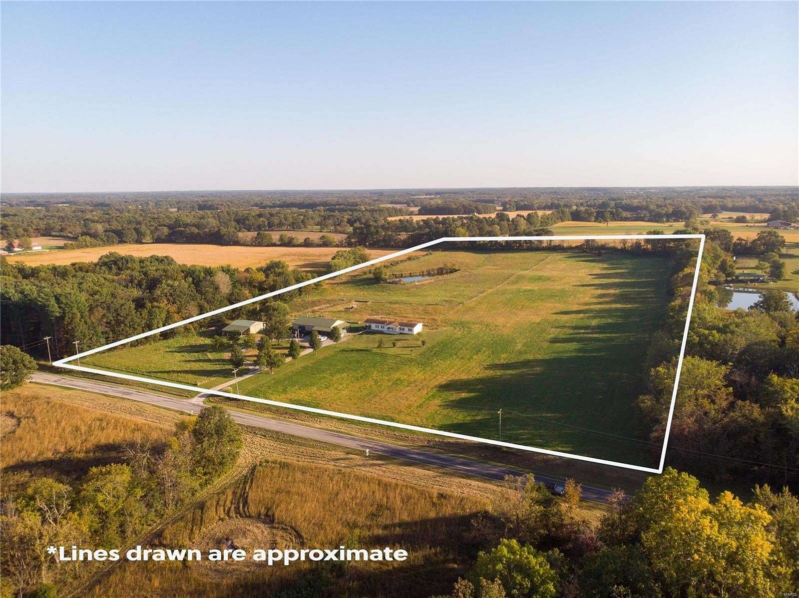 20 Acres of Agricultural Land with Home for Sale in Texico, Illinois