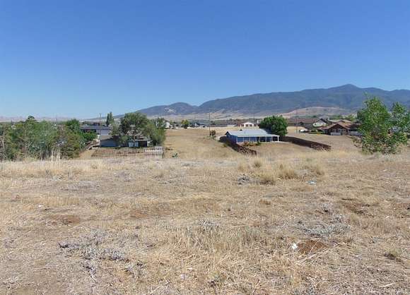 0.37 Acres of Residential Land for Sale in Tehachapi, California