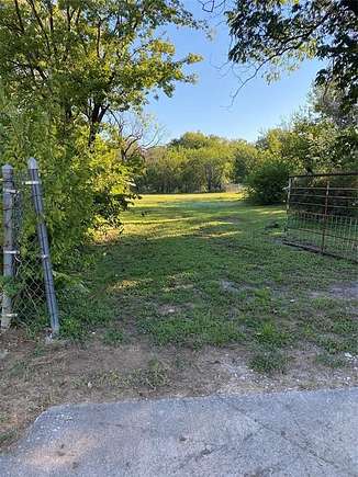 0.172 Acres of Land for Sale in Brownwood, Texas