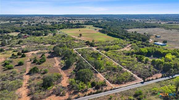 1.948 Acres of Land for Sale in Dale, Texas