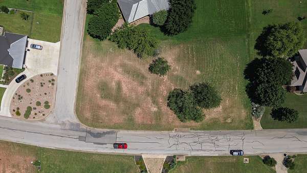 0.53 Acres of Land for Sale in Kingsland, Texas