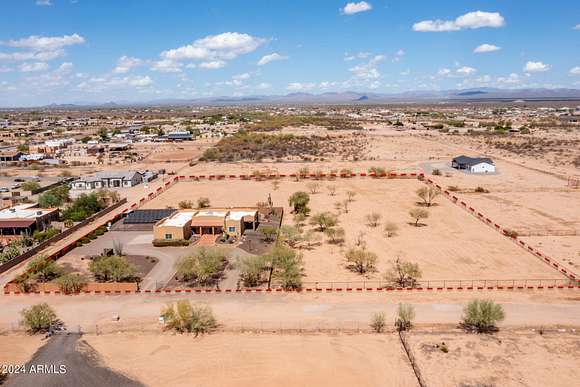 2.13 Acres of Residential Land with Home for Sale in Wittmann, Arizona