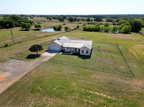 8.48 Acres of Land with Home for Sale in Decatur, Texas