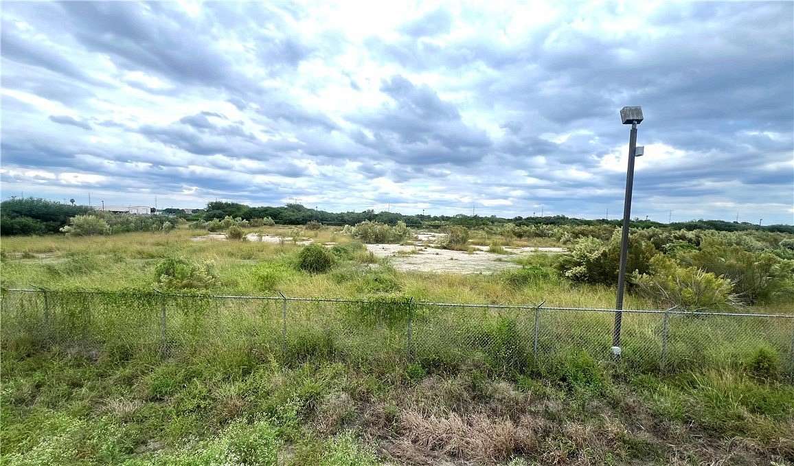 9.13 Acres of Commercial Land for Sale in Alice, Texas