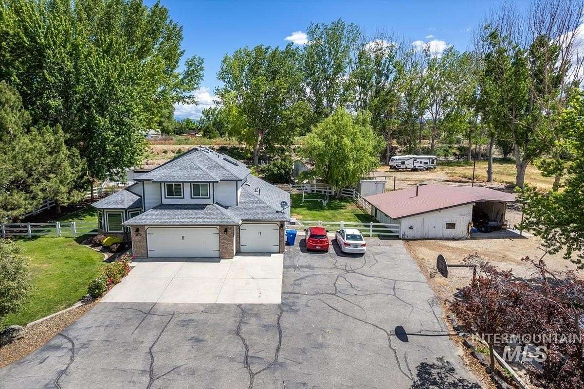 2.4 Acres of Residential Land with Home for Sale in Boise, Idaho