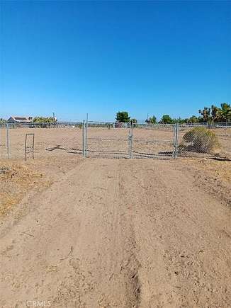 0.88 Acres of Residential Land for Sale in Phelan, California