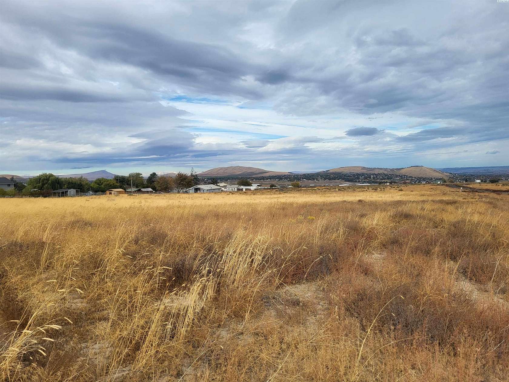 5 Acres of Residential Land for Sale in Kennewick, Washington