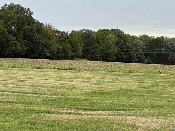 21 Acres of Land for Sale in Martin, Tennessee